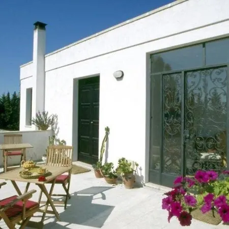 Fuer 4 Personen 1 Kind Ca 56 M In Merine, Apulien Provinz Apartment