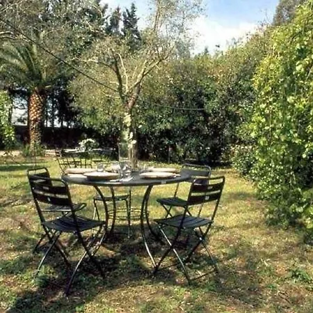 Fuer 4 Personen 1 Kind Ca 56 M In Merine, Apulien Provinz * Lecce